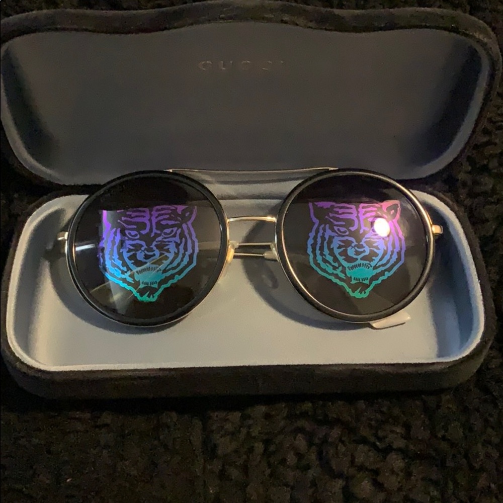 Retro round sunglasses from Gucci